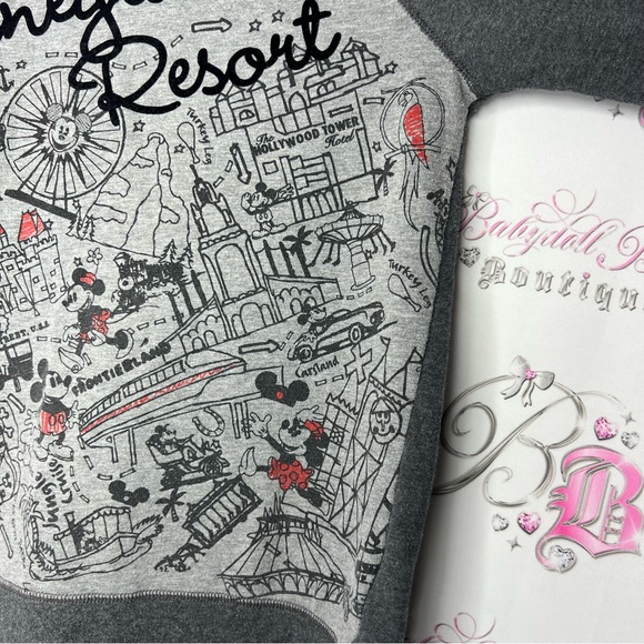 Disneyland resort sweater pull over crew neck California adventure and magic - Picture 7 of 11